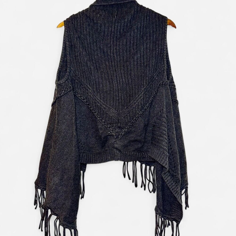 Ella Moss Charcoal Grey Knit Fringe Sweater Vest - Picture 2 of 8